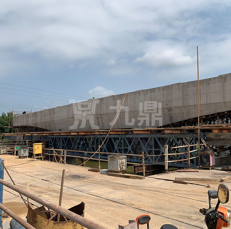 現(xian)澆樑鋼(gang)支(zhi)撐(cheng)