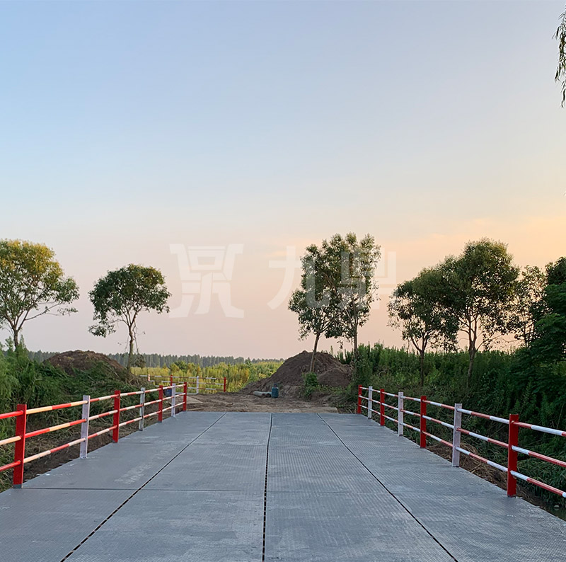 鋼(gang)便橋樑(liang)鋼(gang)的硬化鋼的性(xing)質隨着時(shi)間(jian)而(er)變(bian)化(hua)