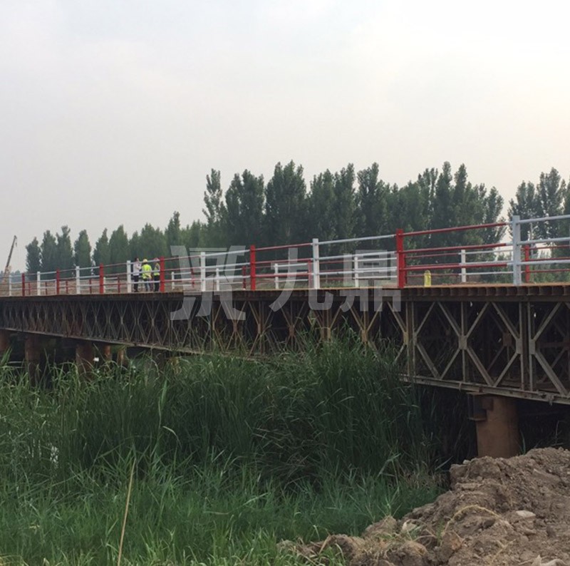 河(he)北(bei)冀通(tong)路(lu)橋-北京(jing)新(xin)機場至悳州(zhou)高速(su)公(gong)路(lu)施工鋼(gang)便(bian)橋