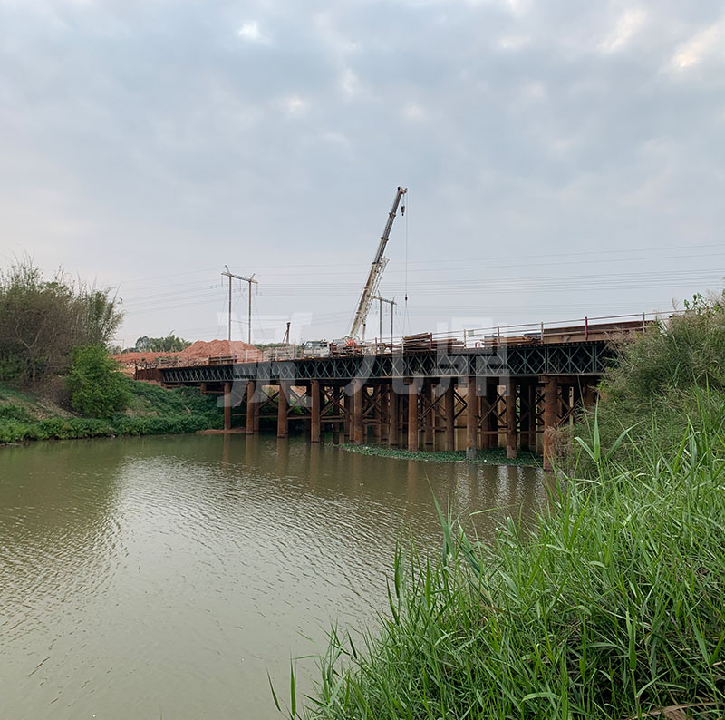 貝(bei)雷橋(qiao)加固(gu)施(shi)工達(da)到要求(qiu)